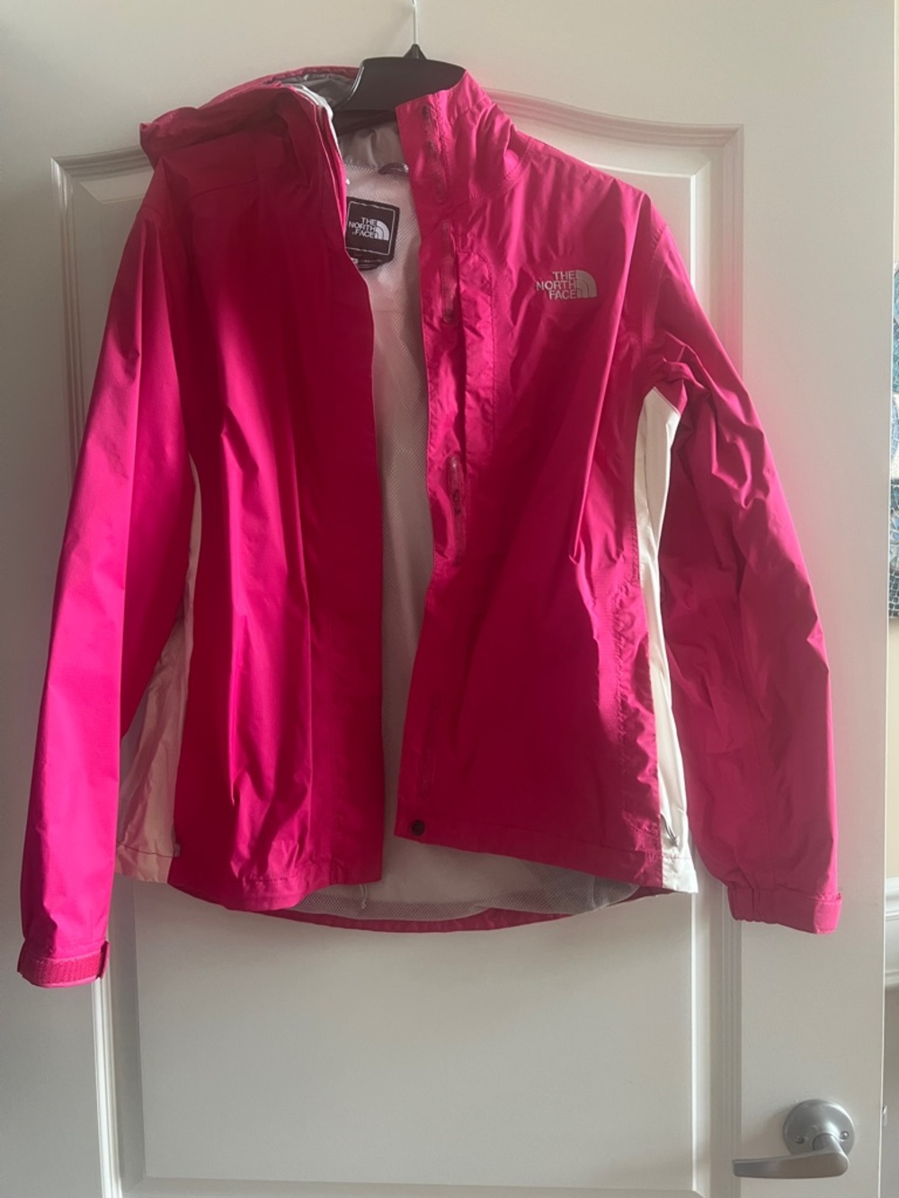 The North Face Women's Bright Pink Hooded rain jacket